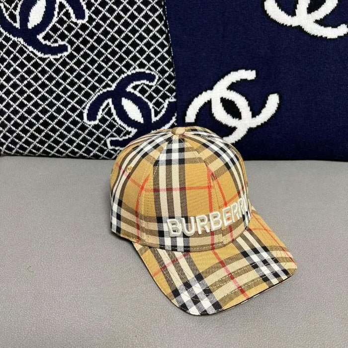 Cap Burberry Yellow