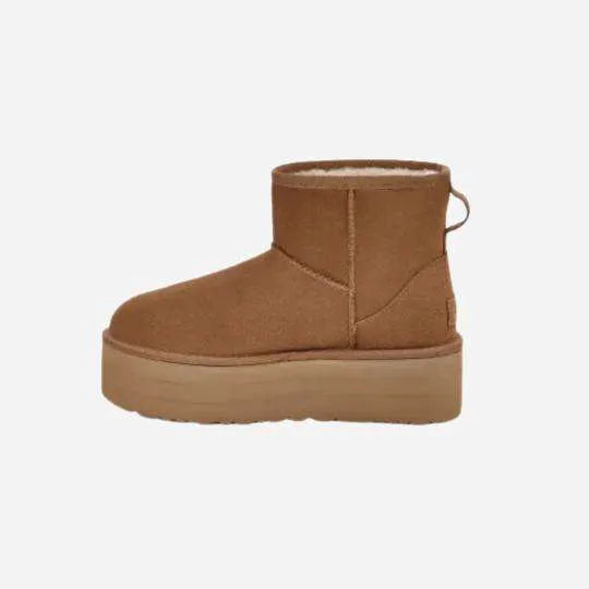 UGG – Classic Mini Platform Chestnut